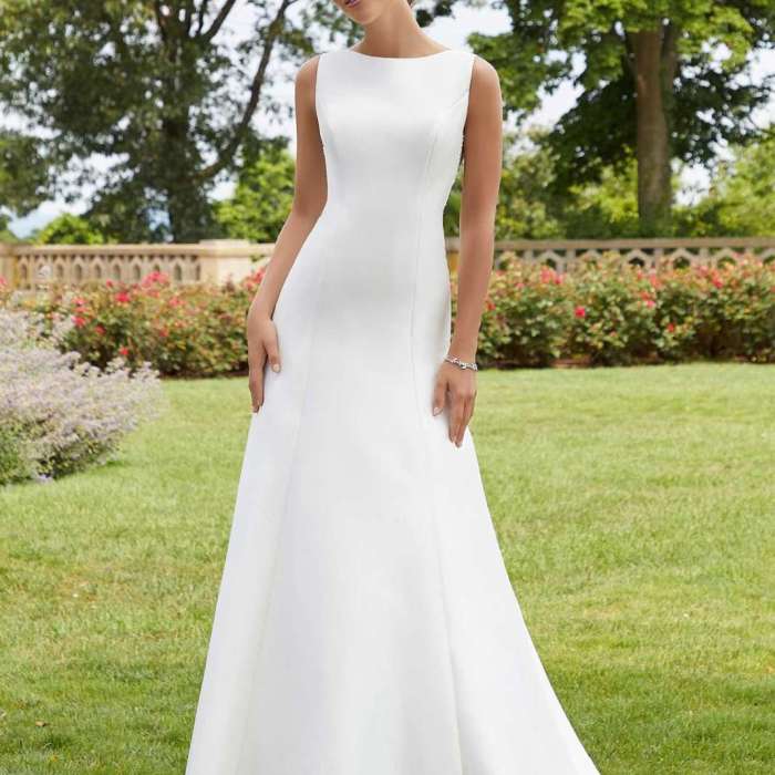 Timeless wedding dress styles