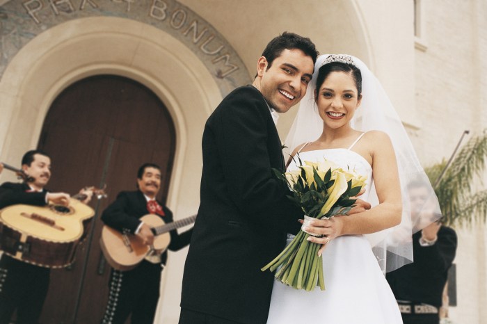 Plus size mexican wedding dresses